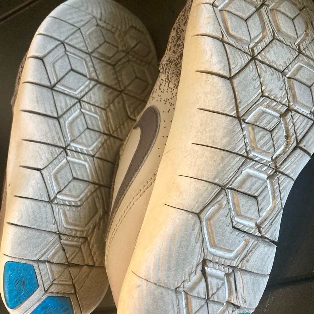 Kids Nike Sneakers Size 1 - Picture 5 of 5